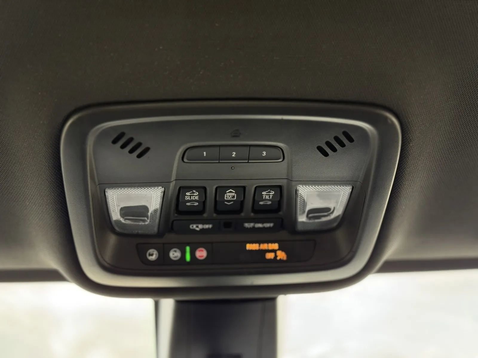 Used 2023 Chevrolet Traverse Premier w/ Redline Edition AWD/4WD image 44