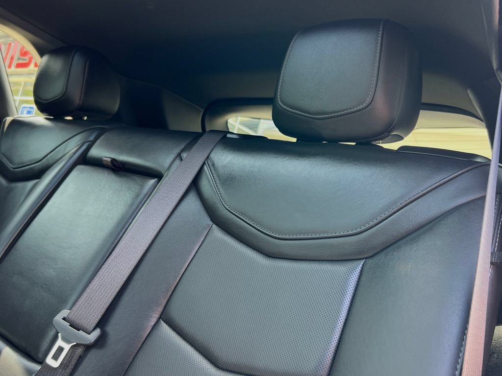 Used 2020 Cadillac XT5 Premium Luxury AWD/4WD image 16
