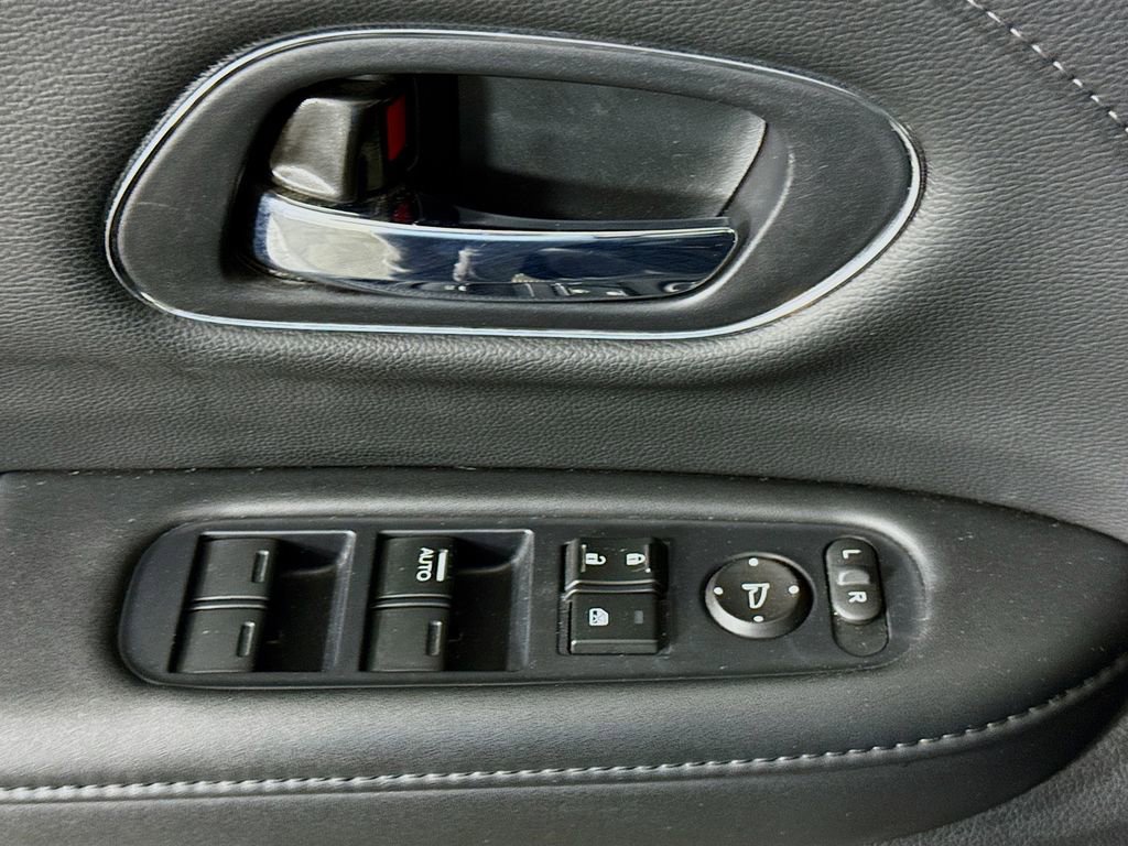 Used 2019 Honda HR-V EX-L image 22
