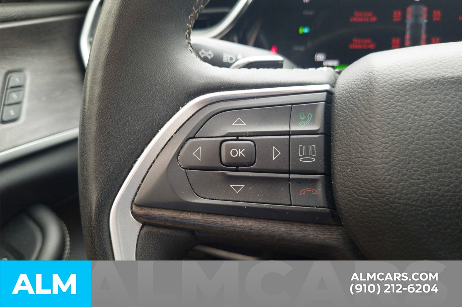 Used 2023 Jeep Grand Cherokee 4WD 4xe image 33