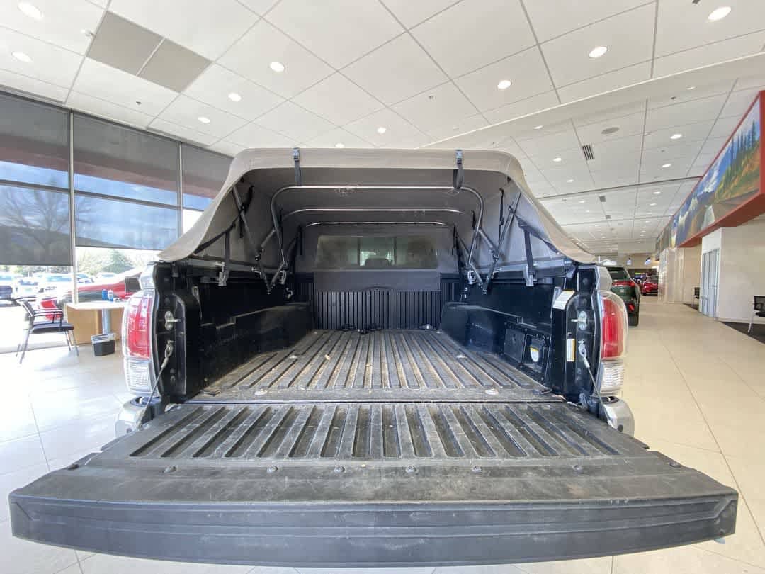 Certified 2020 Toyota Tacoma TRD Off-Road w/ TRD Premium Off Road Package AWD/4WD image 27