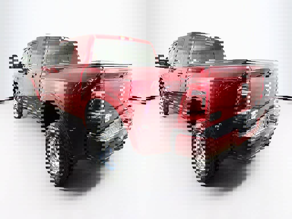 Used 2024 RAM 3500 Limited image 4