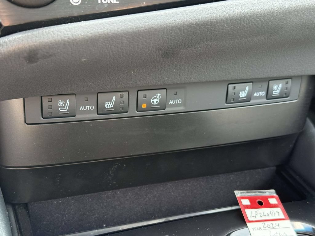 Used 2024 Lexus ES 250 w/ Premium Package AWD/4WD image 24