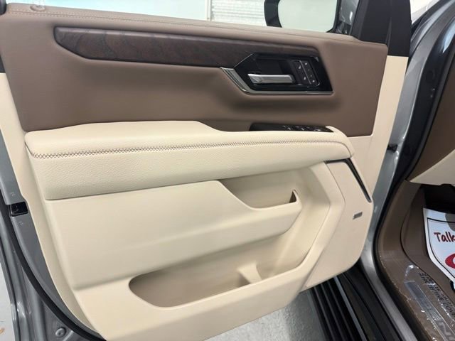New 2026 GMC Yukon Denali w/ Denali Reserve Package AWD/4WD image 14