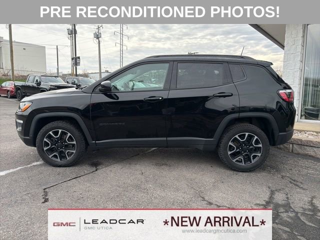 Used 2019 Jeep Compass Sport image 2
