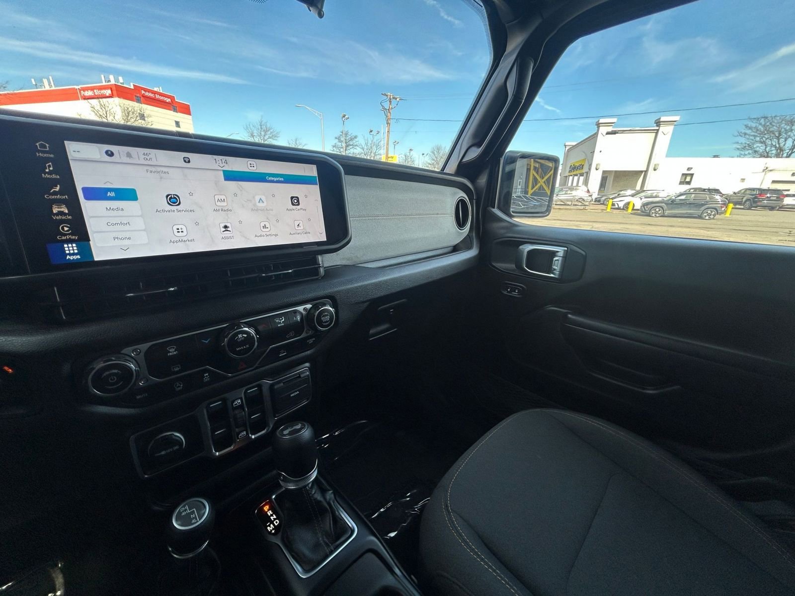 Used 2025 Jeep Wrangler Sport S image 35