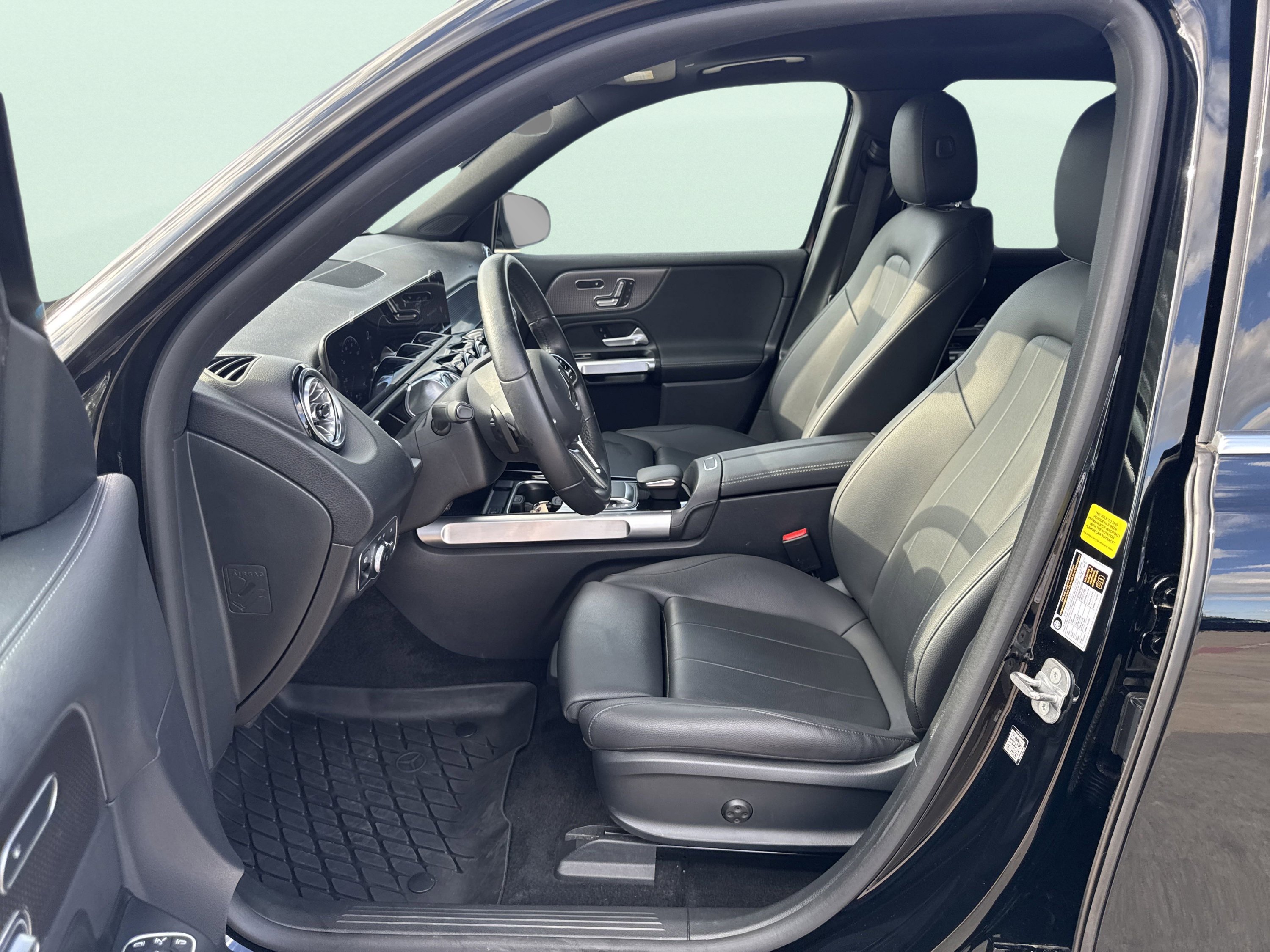 Used 2023 Mercedes-Benz EQB 350 4MATIC SUV w/ Exclusive Package image 14