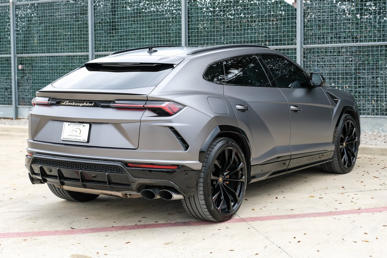 Used 2020 Lamborghini Urus image 8