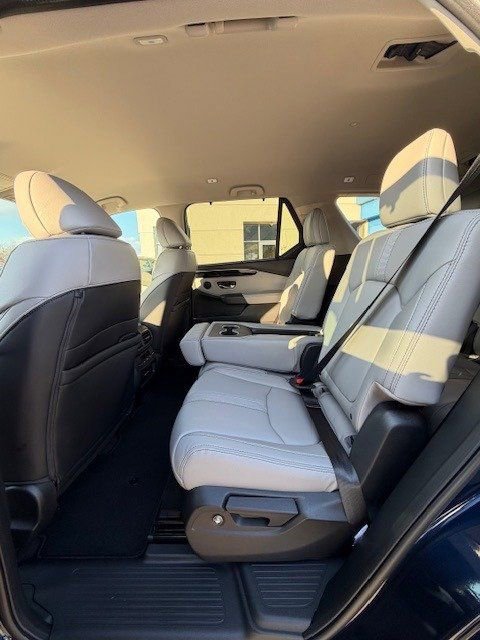 New 2025 Honda Pilot EX-L image 9