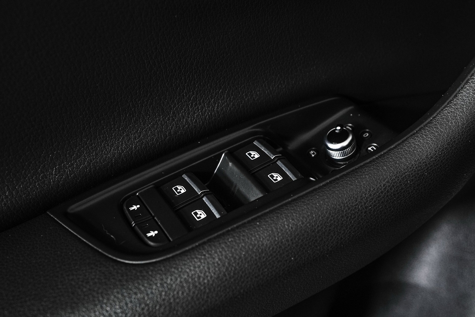 Used 2017 Audi Q7 3.0T Premium Plus w/ Premium Plus Package image 16