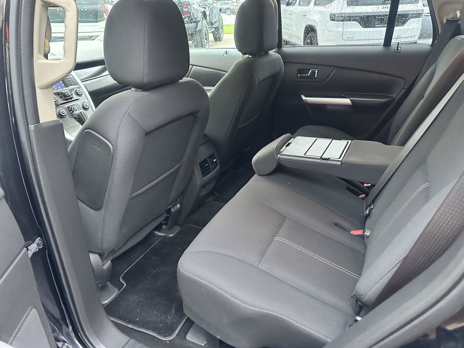 Used 2013 Ford Edge SE FWD image 14