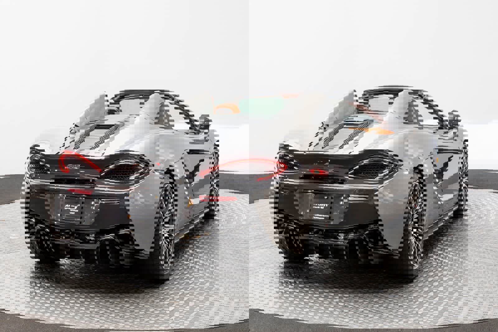 Used 2018 McLaren 570S Spider image 21