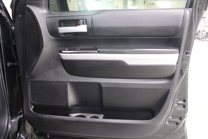 Used 2020 Toyota Tundra SR5 w/ SR5 Upgrade Package image 24
