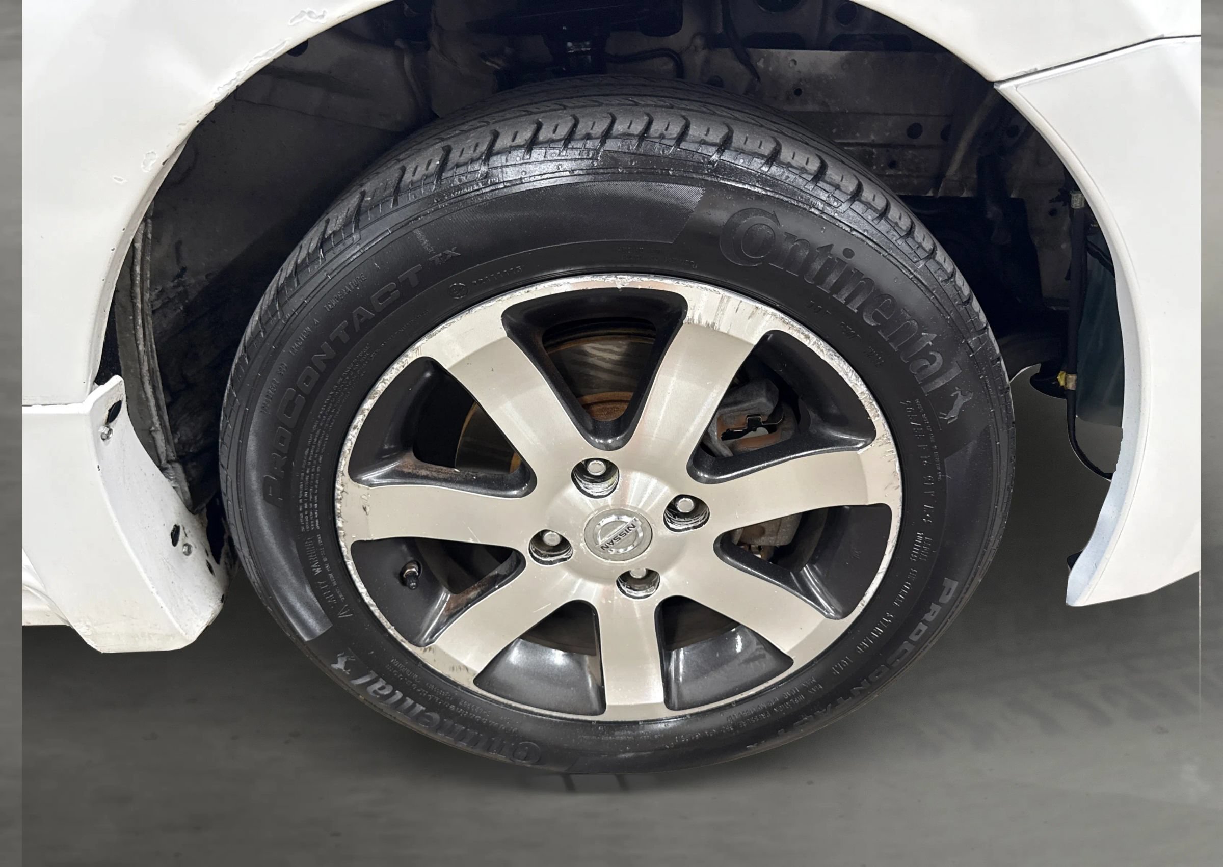 Used 2012 Nissan Sentra 2.0 SR w/ Special Edition Pkg FWD image 44