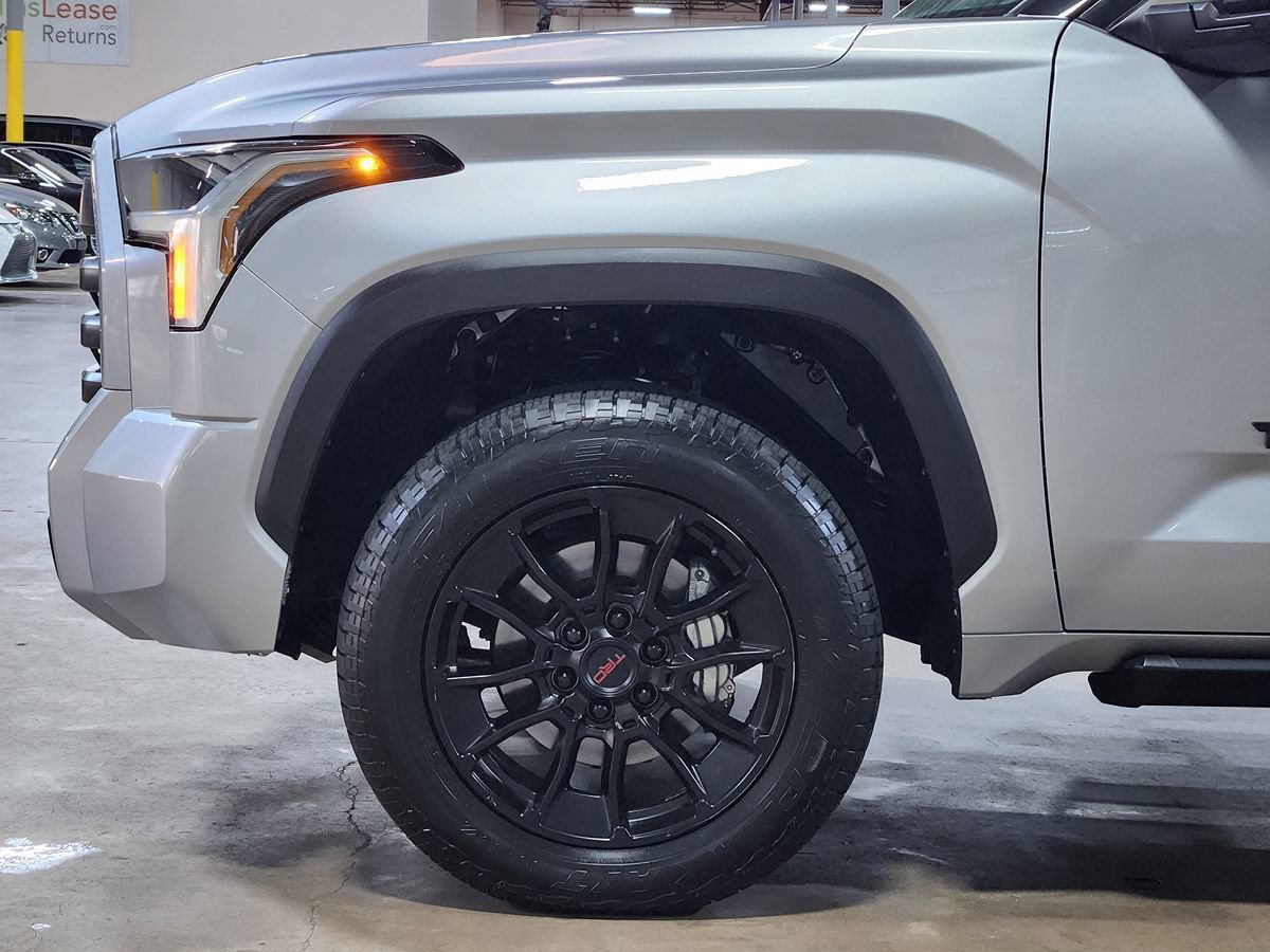 Used 2022 Toyota Tundra SR5 AWD/4WD image 5
