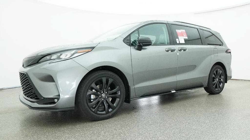 New 2026 Toyota Sienna XSE FWD image 6