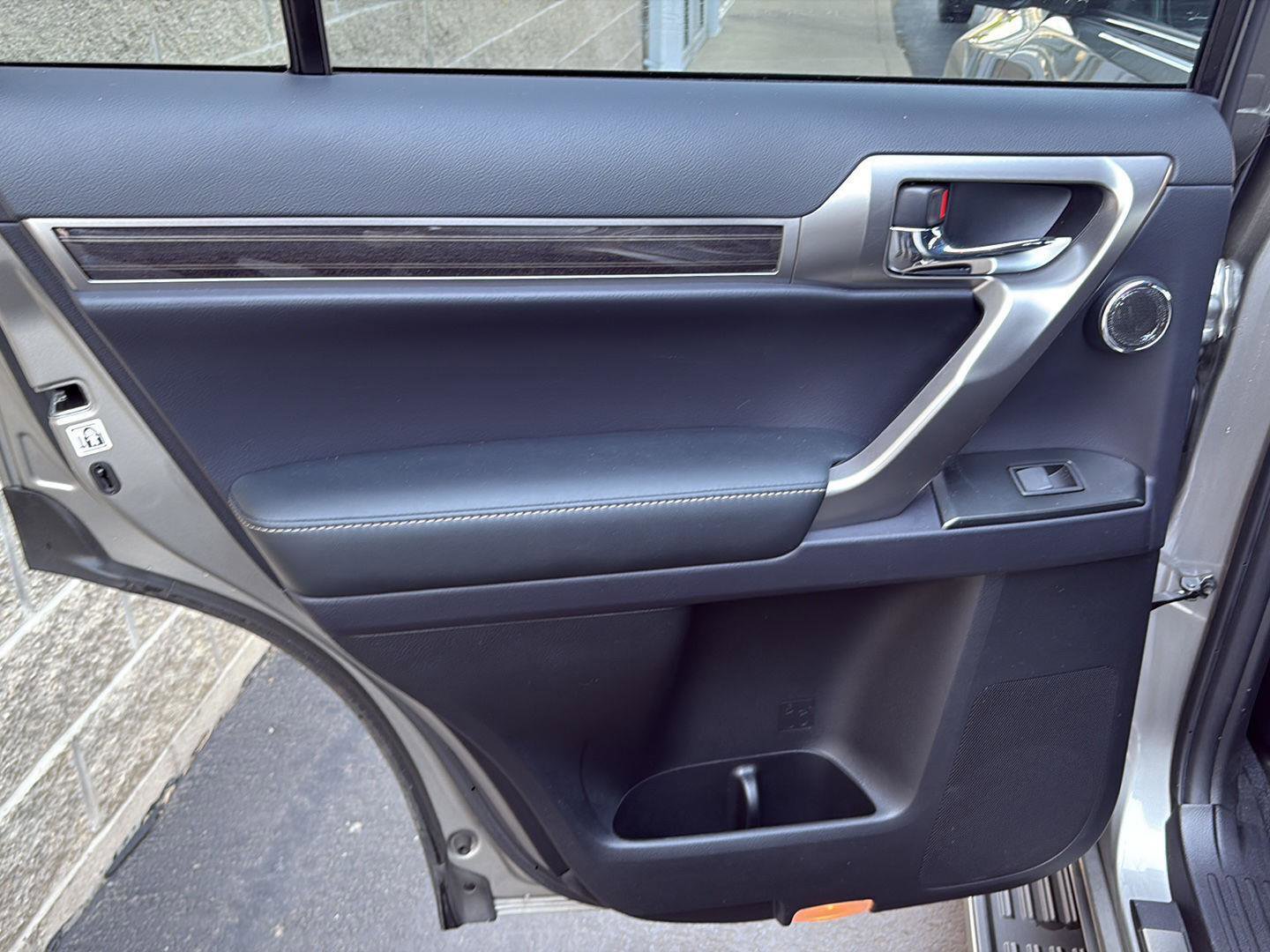 Used 2023 Lexus GX 460 Premium AWD/4WD image 27