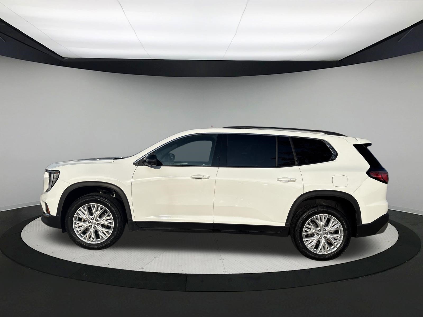Used 2026 GMC Acadia Elevation w/ Elevation Premium Package FWD image 2