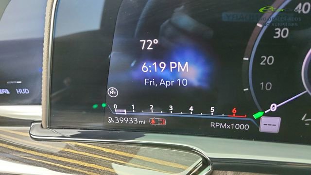 Used 2023 Cadillac Escalade ESV Premium Luxury image 43