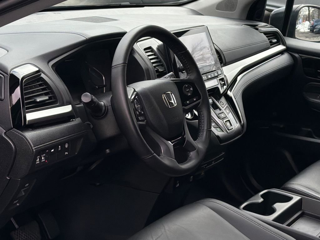 Used 2021 Honda Odyssey Touring image 16