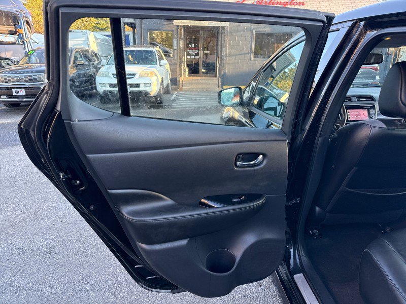 Used 2018 Nissan Leaf SL w/ Protection Package image 10