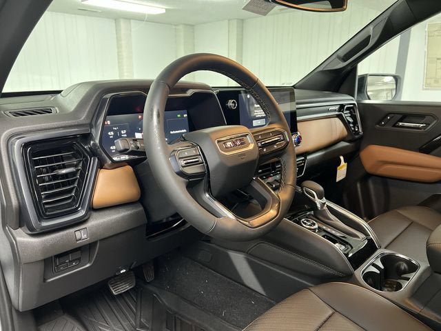 New 2026 GMC Canyon AT4 w/ Technology Plus Package AWD/4WD image 10