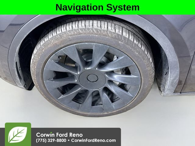 Used 2025 Tesla Model Y Long Range image 11