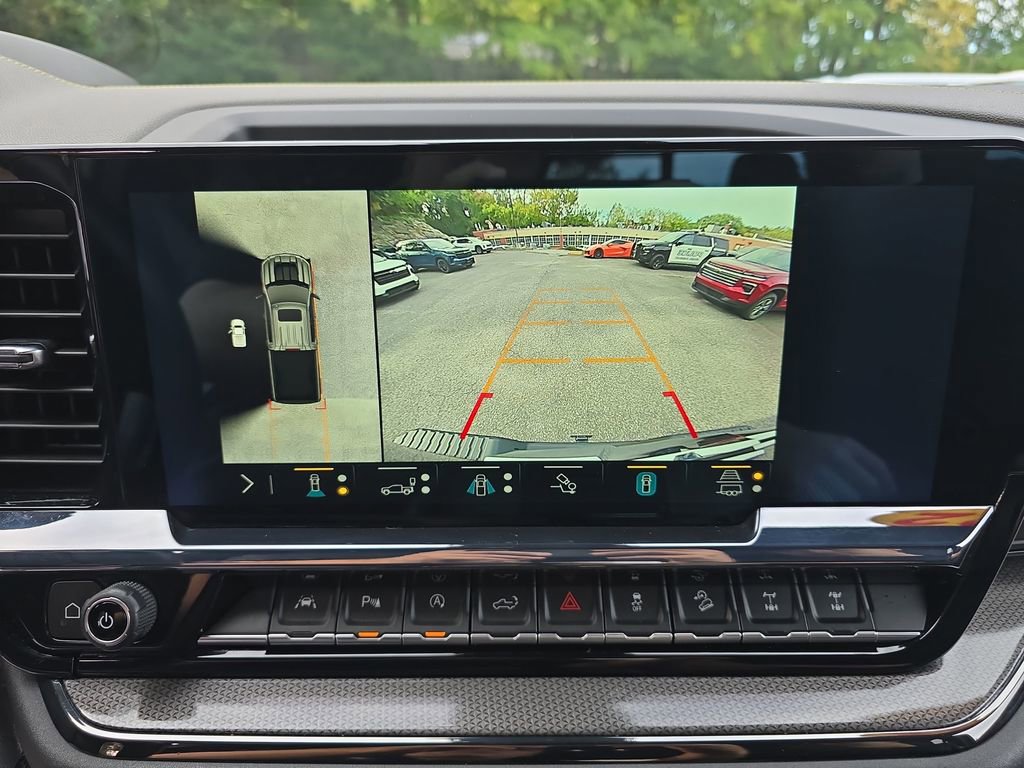 Used 2022 Chevrolet Silverado 1500 ZR2 w/ Technology Package image 29