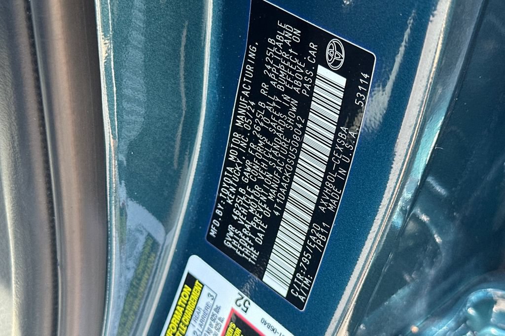 Used 2025 Toyota Camry SE FWD image 27