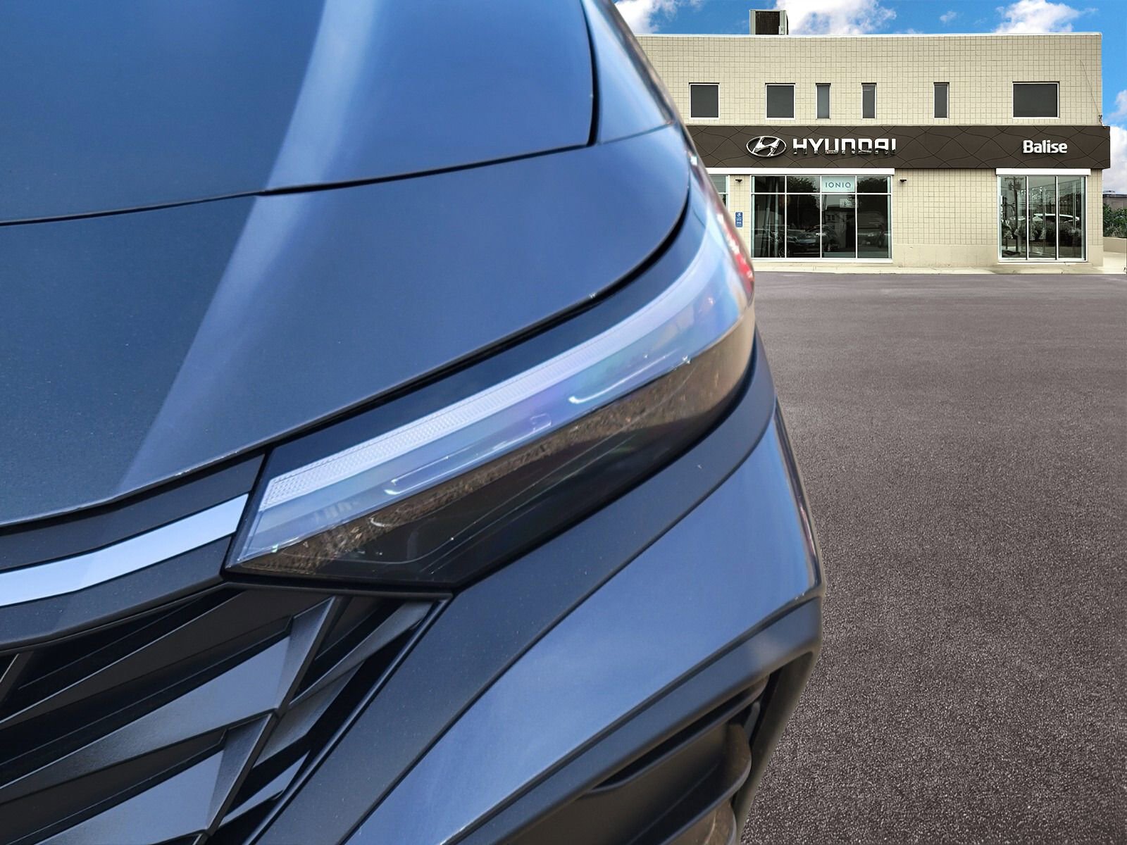 Used 2025 Hyundai Elantra SE image 9