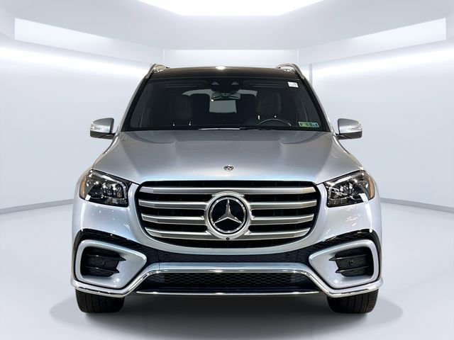 Used 2025 Mercedes-Benz GLS 450 4MATIC image 2