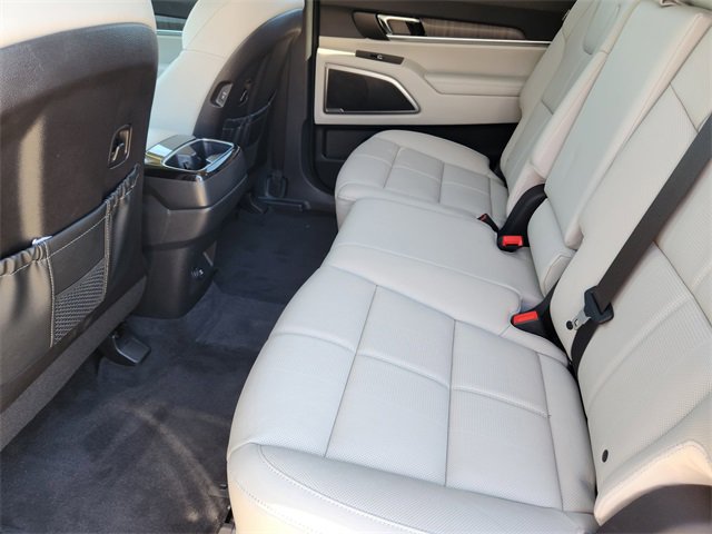 Certified 2025 Kia Telluride EX image 31