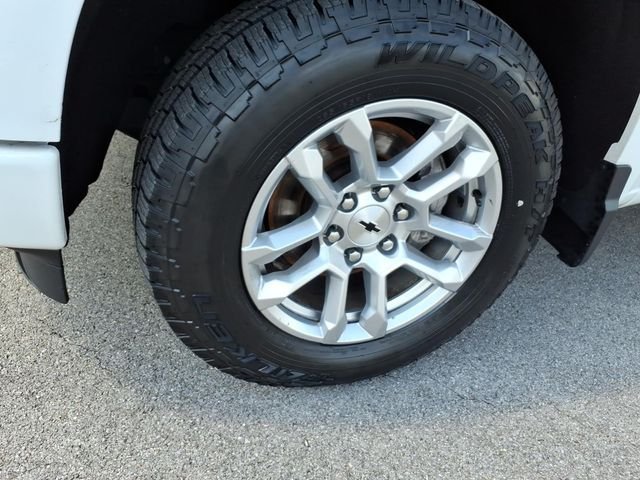 Used 2022 Chevrolet Silverado 1500 RST w/ Convenience Package II AWD/4WD image 6