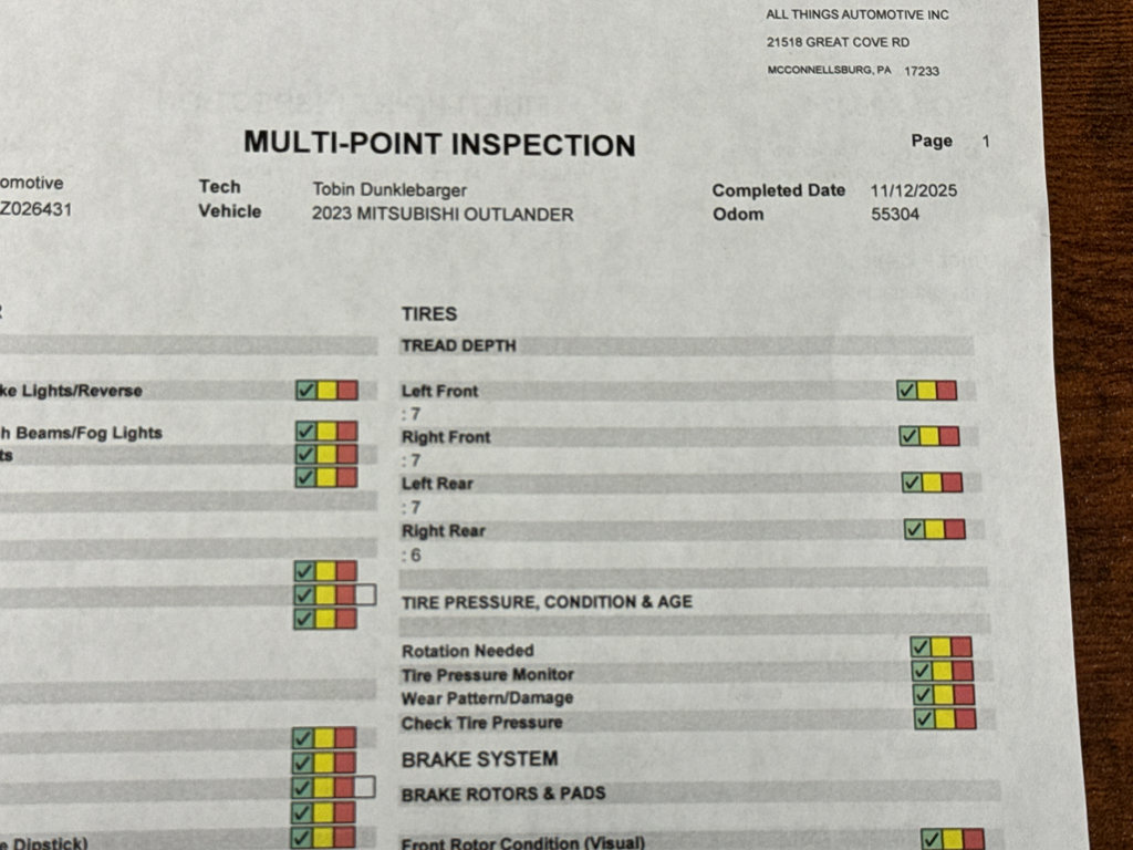 Used 2023 Mitsubishi Outlander SE image 39