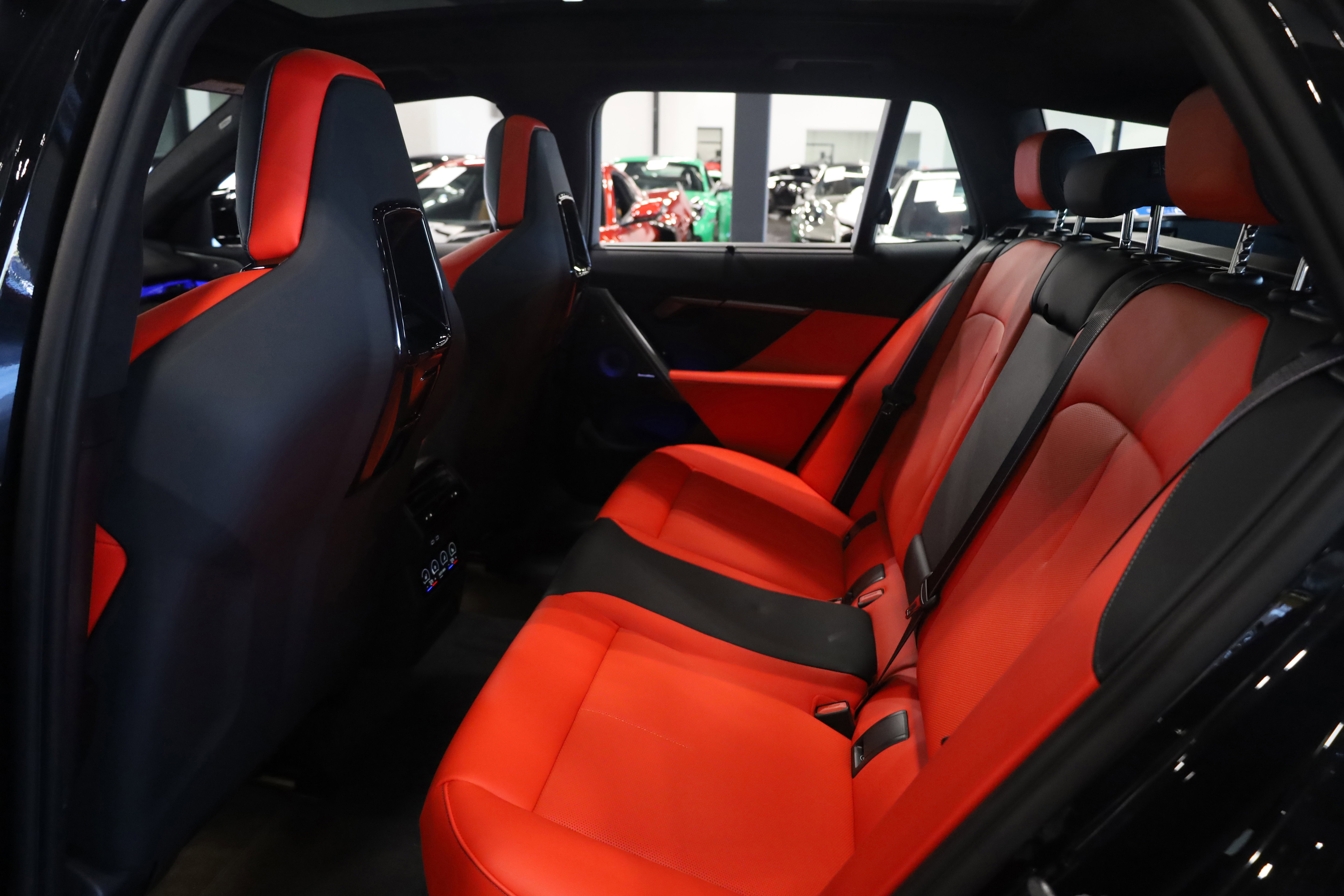 Used 2025 BMW M5 Touring w/ M Driver's Package image 32