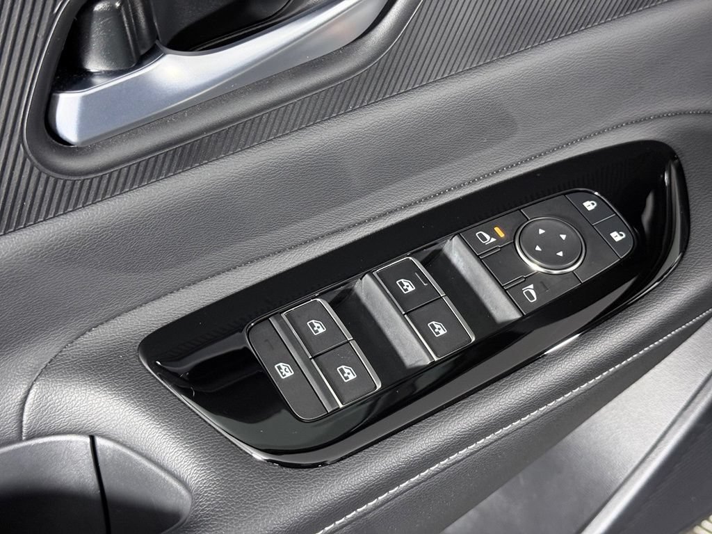 Certified 2025 Nissan Murano SV AWD/4WD image 19