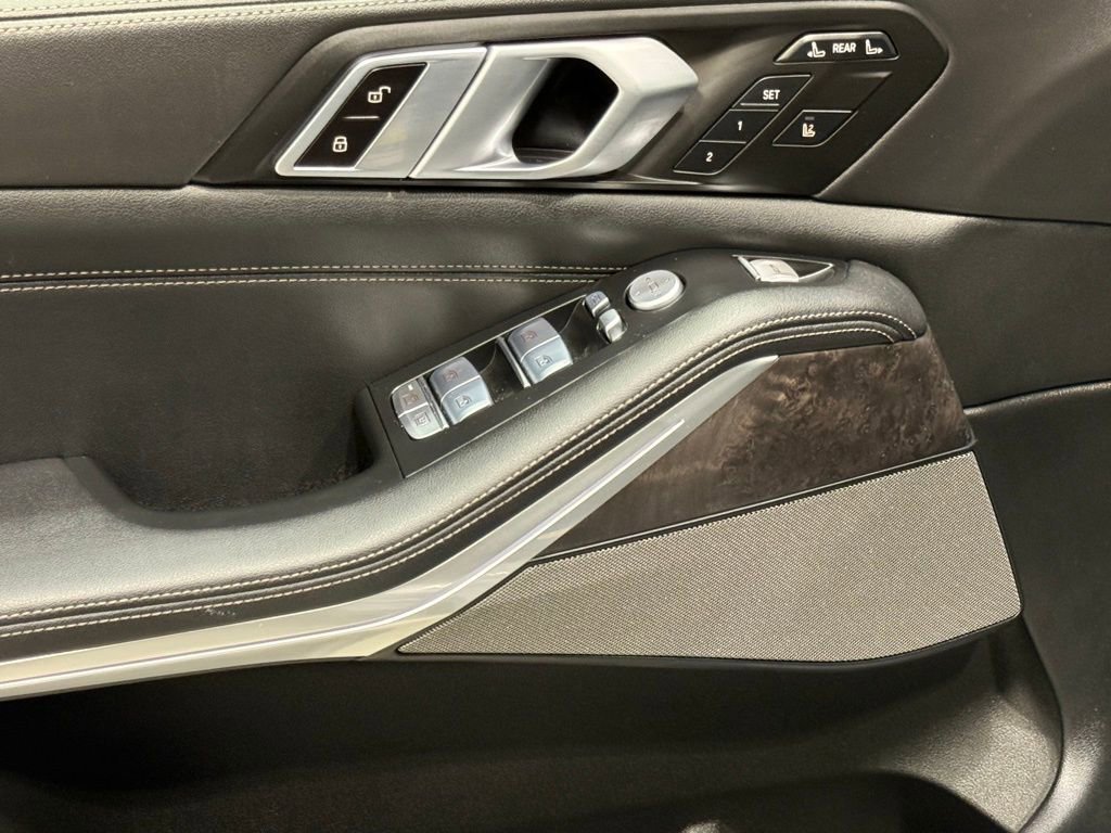 Used 2024 BMW X7 xDrive40i w/ Premium Package image 20