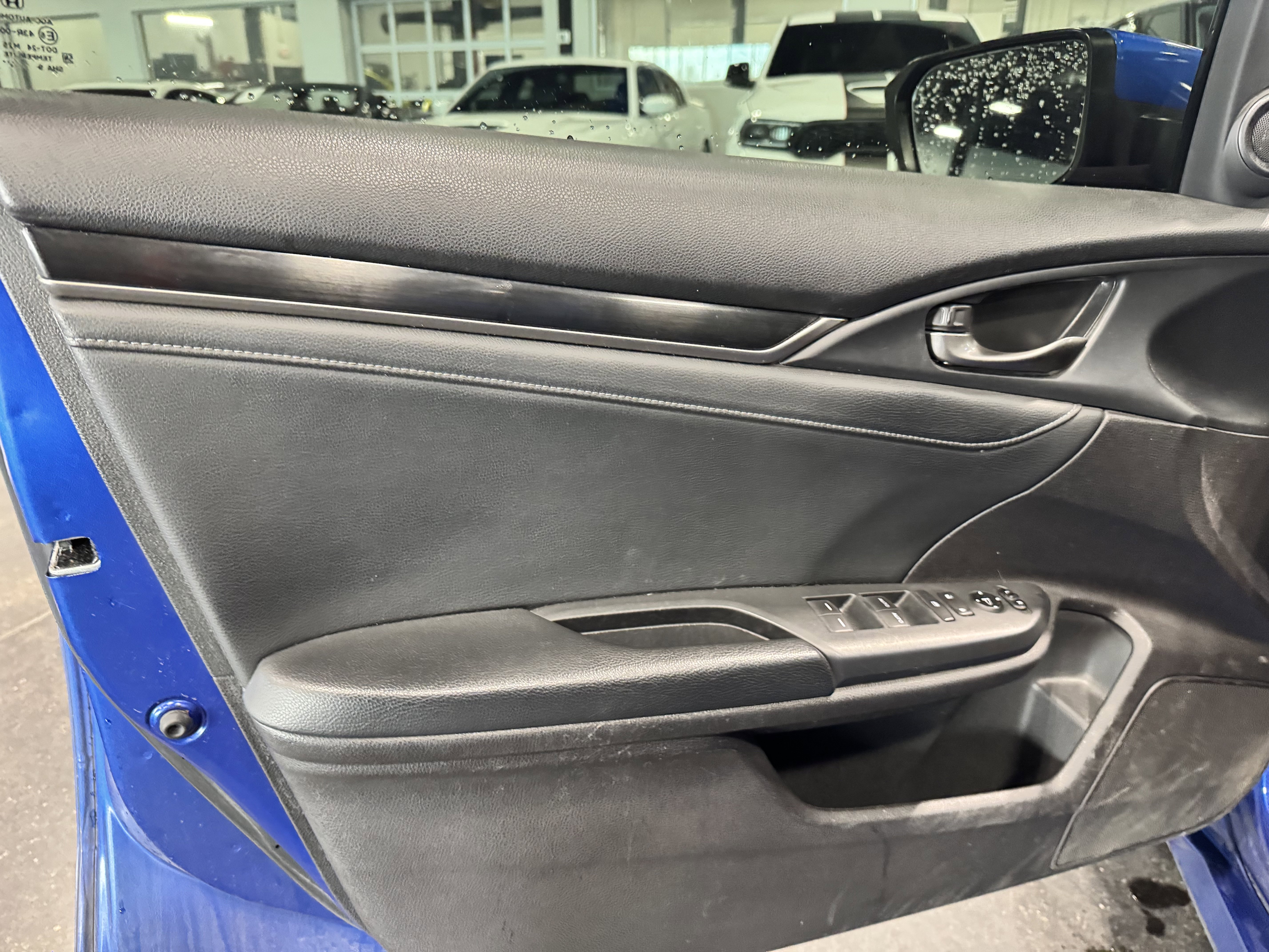 Used 2020 Honda Civic EX-L image 32