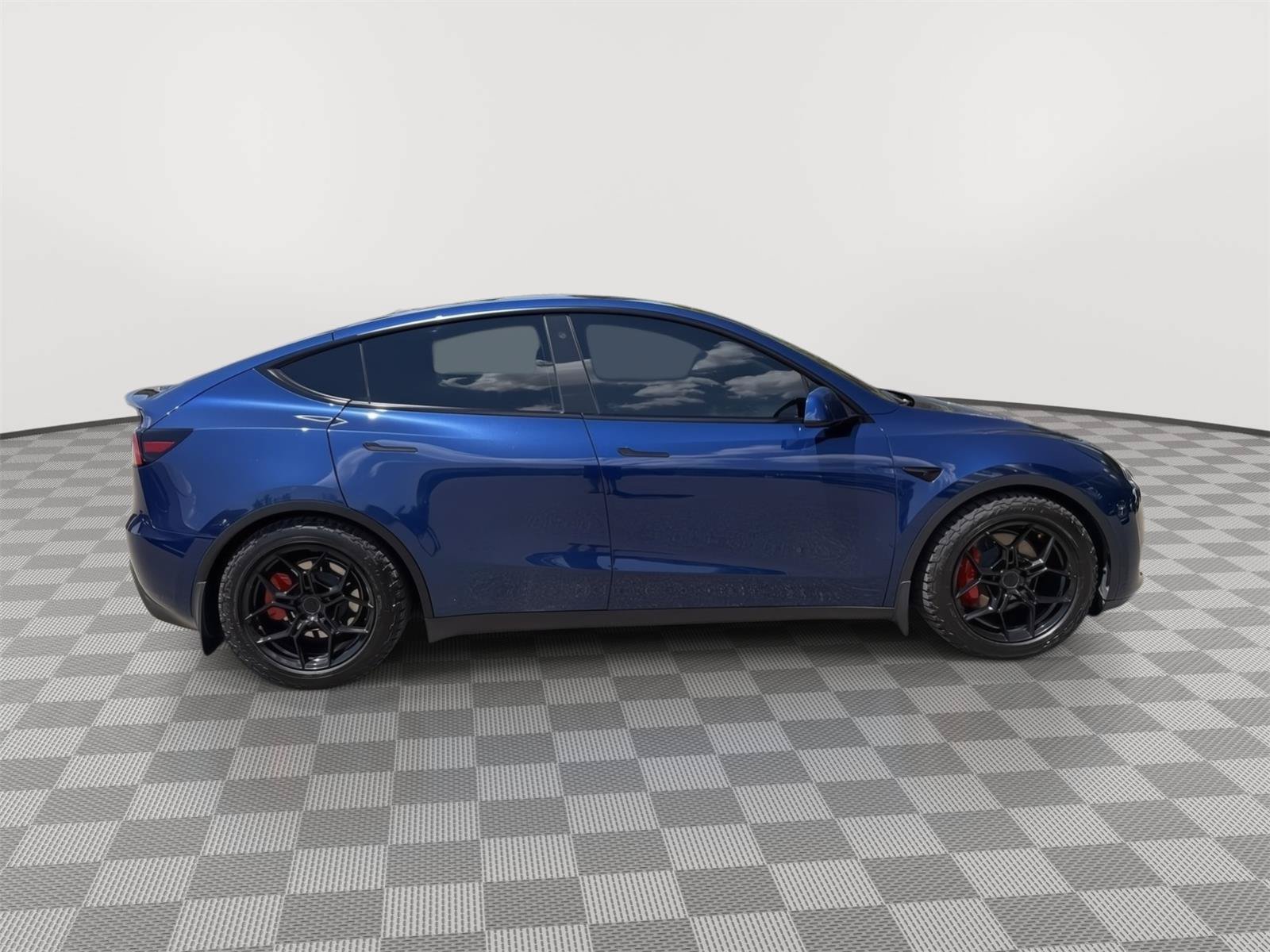 Used 2023 Tesla Model Y Performance AWD/4WD image 9