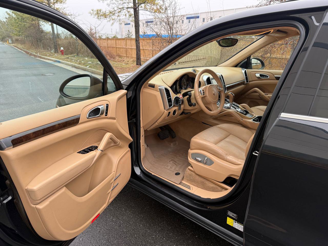 Used 2012 Porsche Cayenne image 13