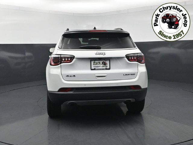 Used 2023 Jeep Compass Limited AWD/4WD image 5