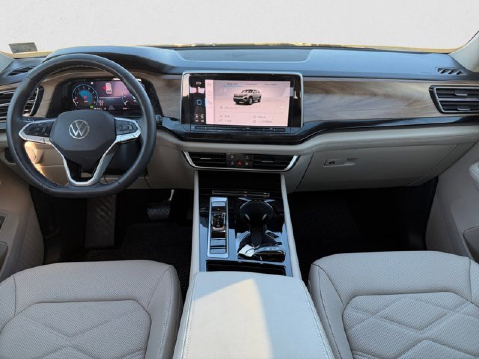 Used 2024 Volkswagen Atlas SE image 12