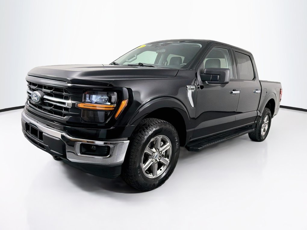 Used 2025 Ford F150 XLT w/ Equipment Group 301A Standard AWD/4WD image 3