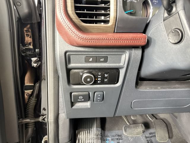 Used 2024 Ford Expedition Max Limited AWD/4WD image 14