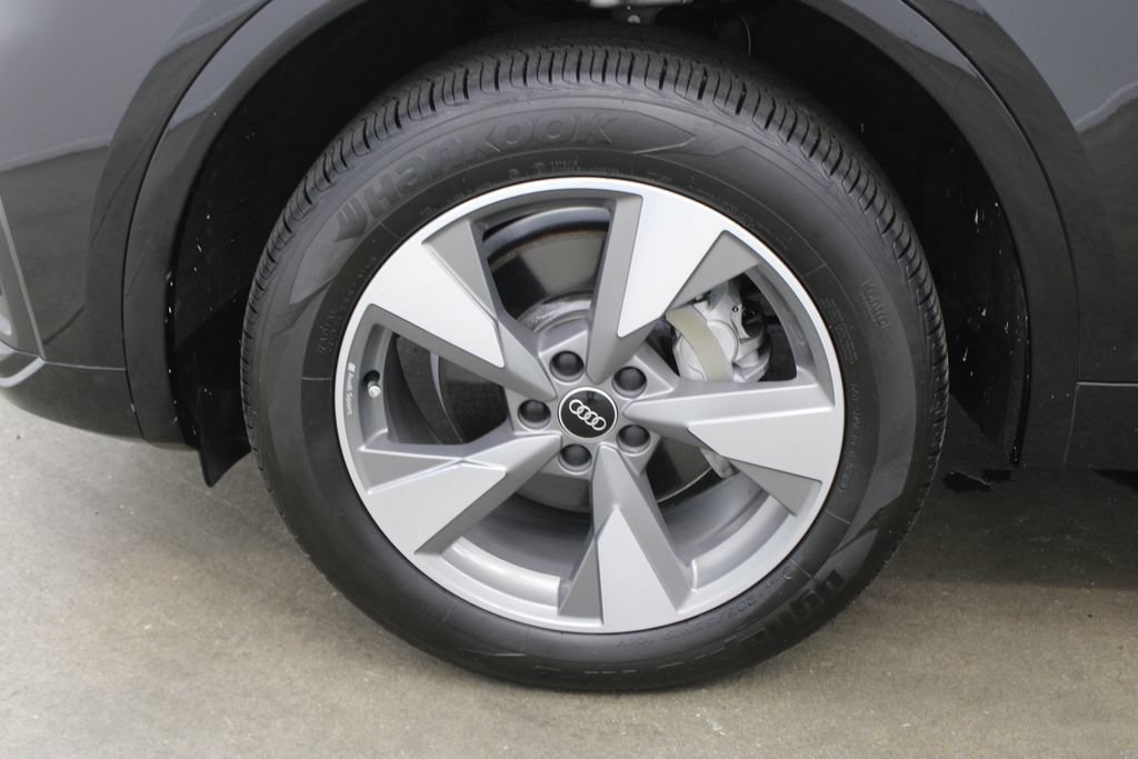 Used 2022 Audi Q5 2.0T Premium Plus w/ Premium Plus Package AWD/4WD image 30