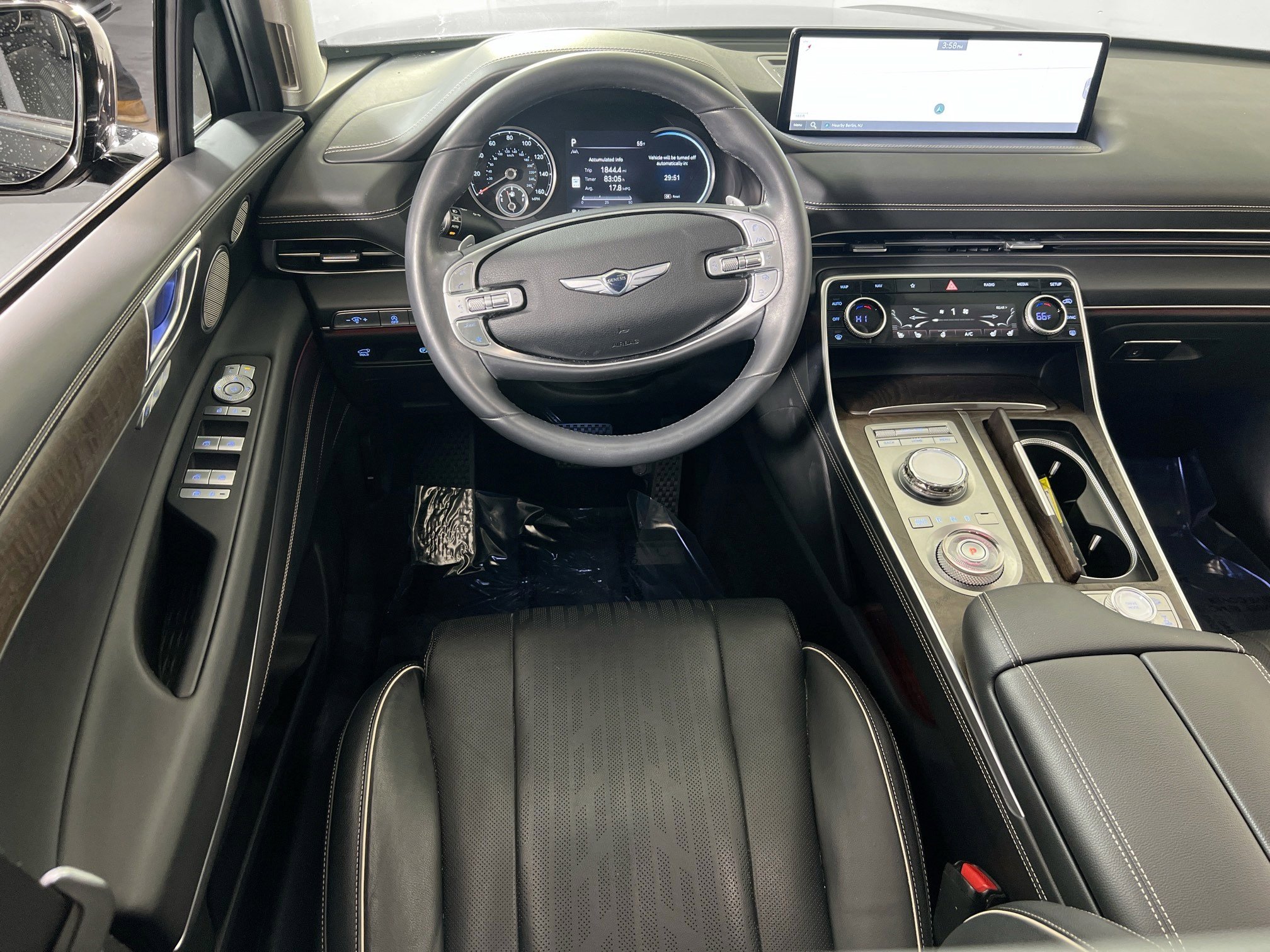 Used 2024 Genesis GV80 3.5T image 23