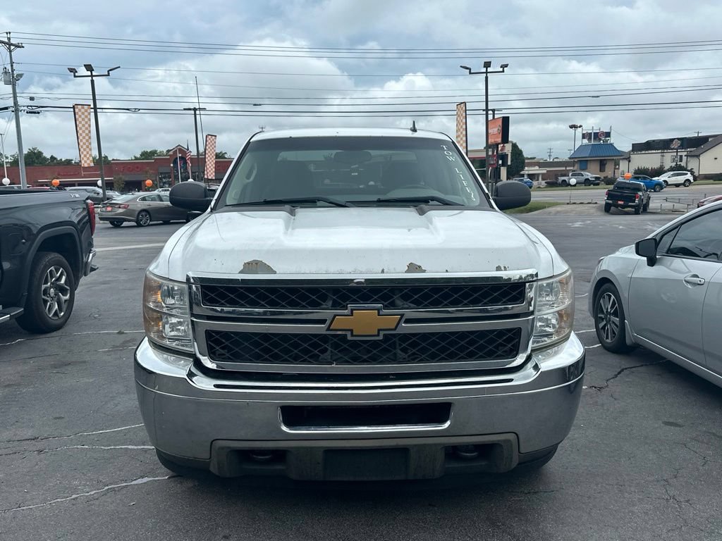 Used 2013 Chevrolet Silverado 2500 W/T AWD/4WD image 2