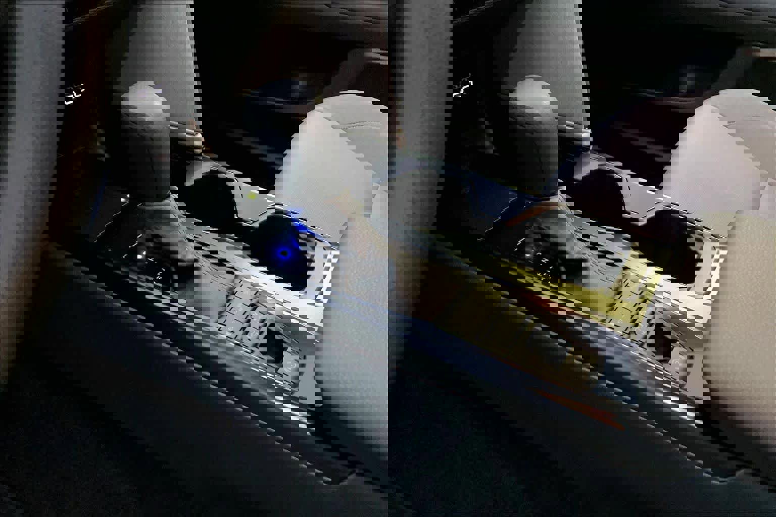 Used 2025 Toyota Camry LE w/ Convenience Package image 16