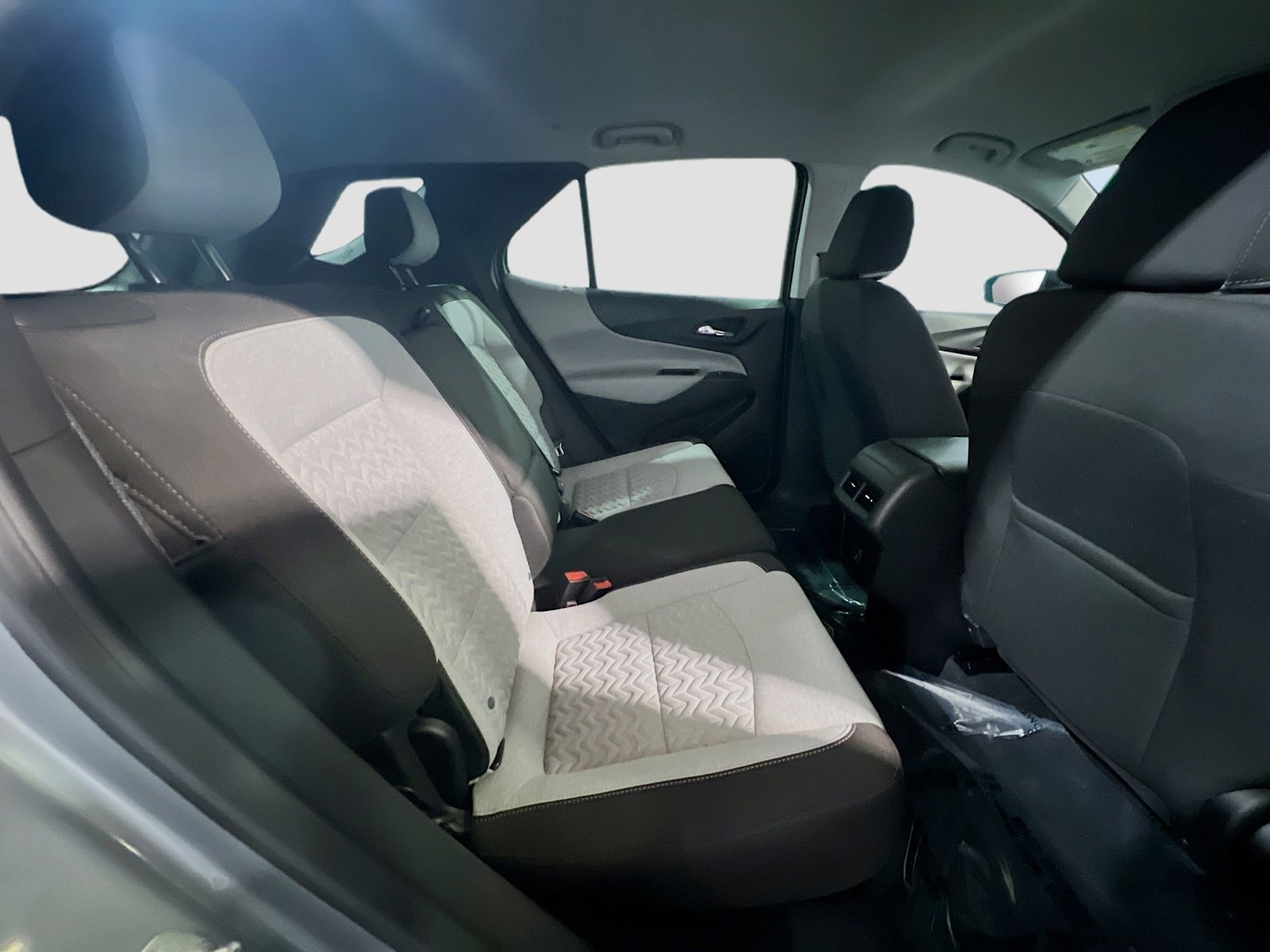 Used 2024 Chevrolet Equinox LS w/ Sport Edition image 19