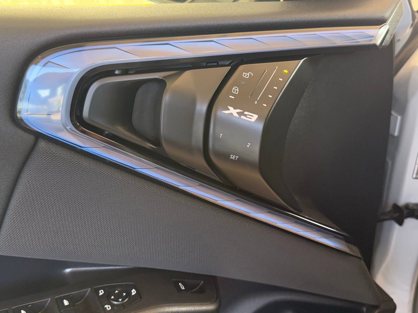 Used 2025 BMW X3 xDrive30i w/ Premium Package image 22